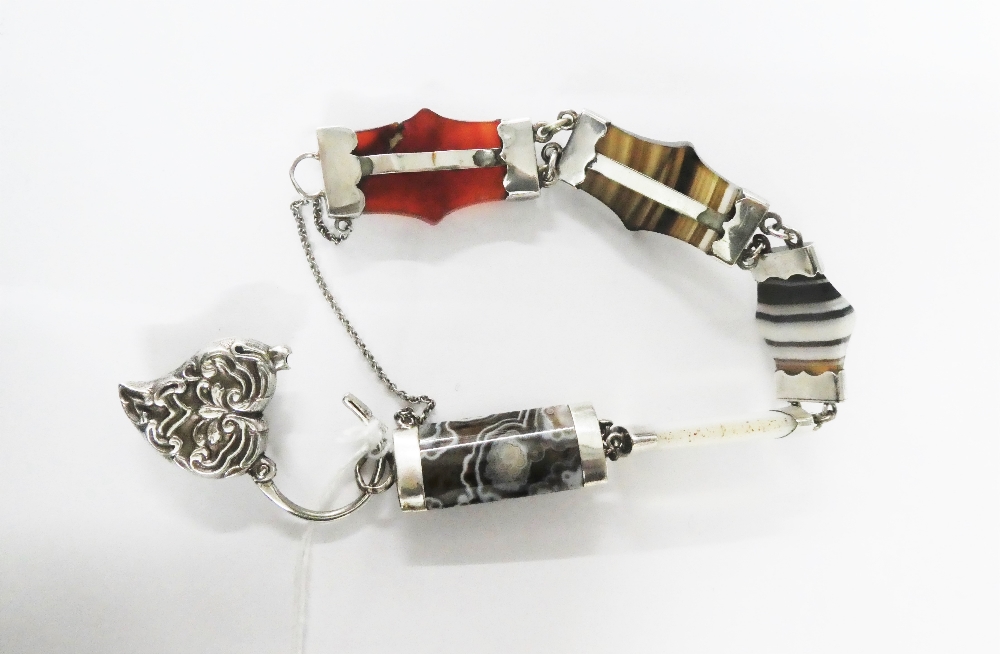 Scottish hardstone and banded agate bracelet with white metal mounts and heart shaped clasp / - Image 2 of 2