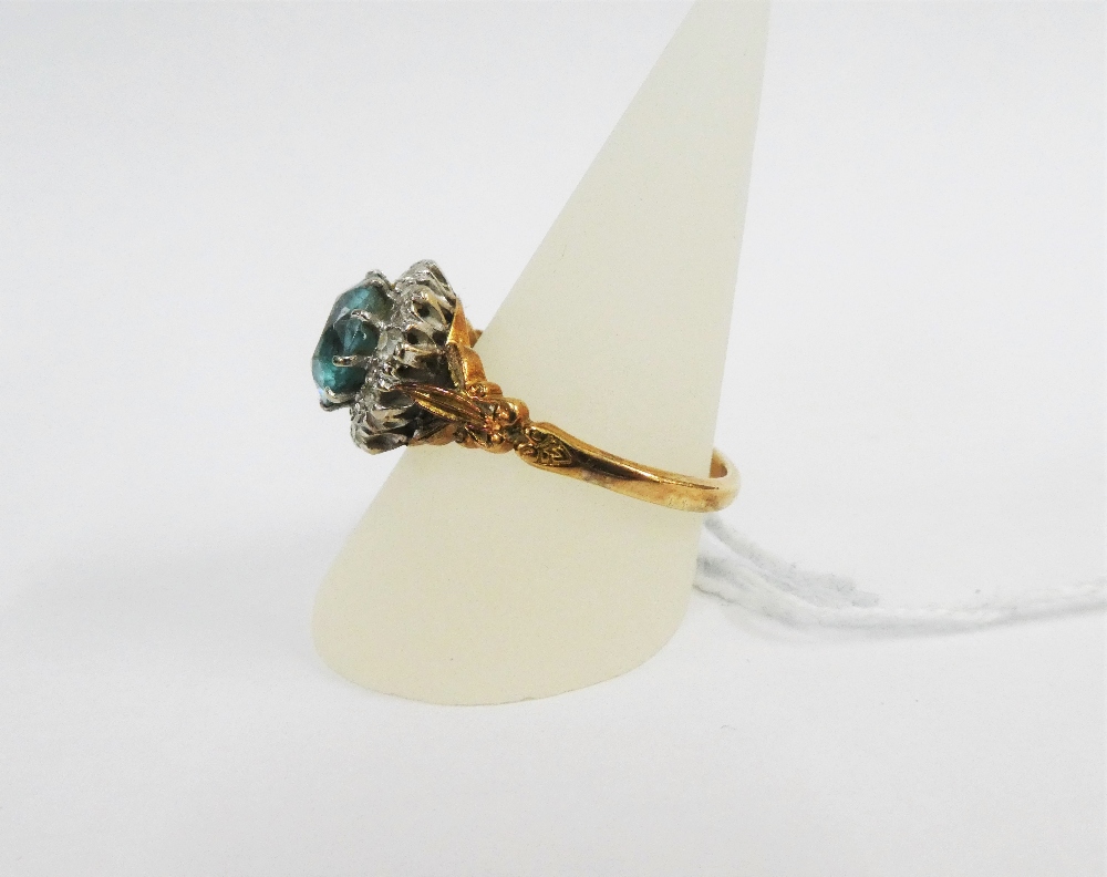 18ct gold gemset cocktail ring, UK ring size Y - Image 2 of 3