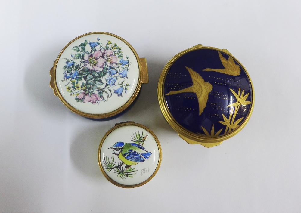 Japanesque Swans, a Royal Worcester porcelain and gilt metal mounted box together with two Royal