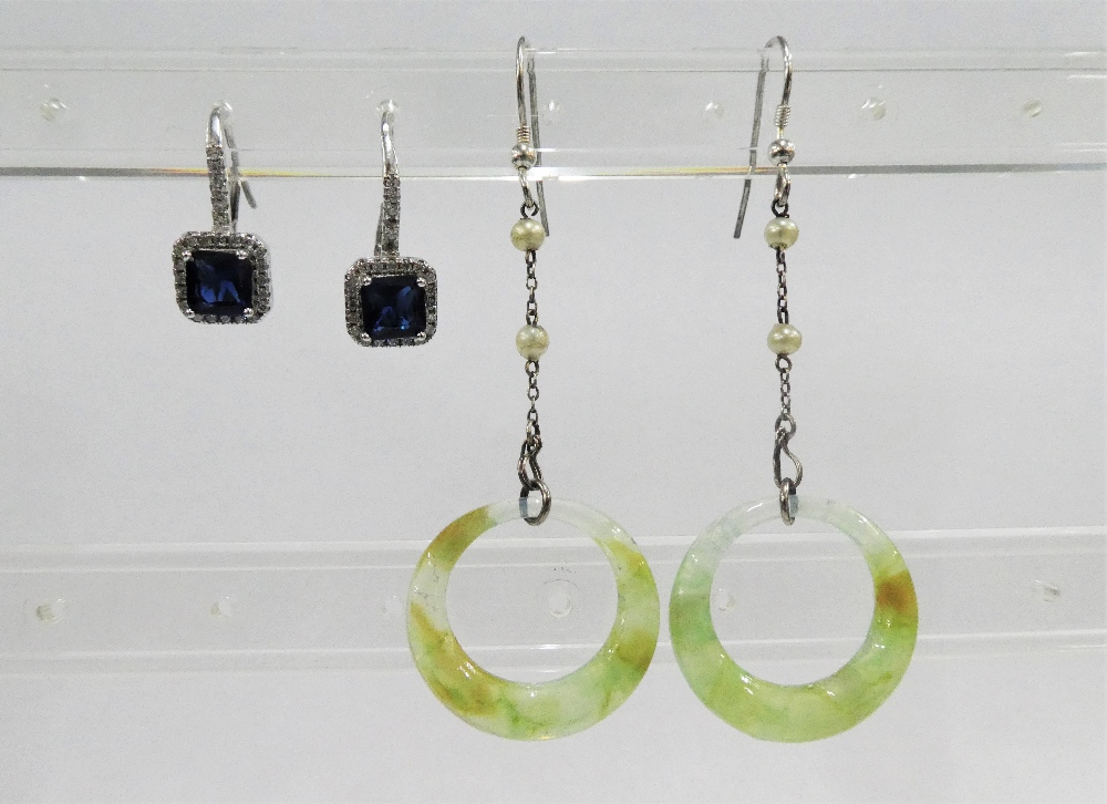 A pair of silver gemset earrings, a silver pendant necklace, green hardstone hoop earrings and a - Image 3 of 3