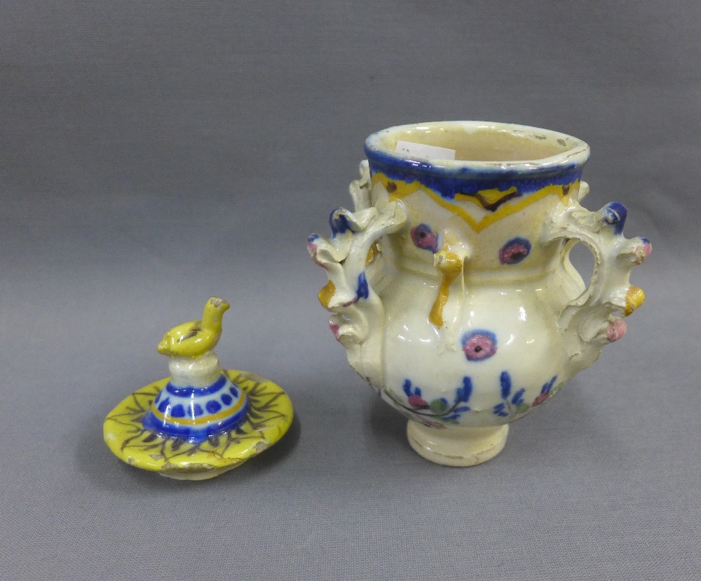 Two faience plates together with small Italian lidded jar, the over with a bird finial (3) - Image 2 of 5