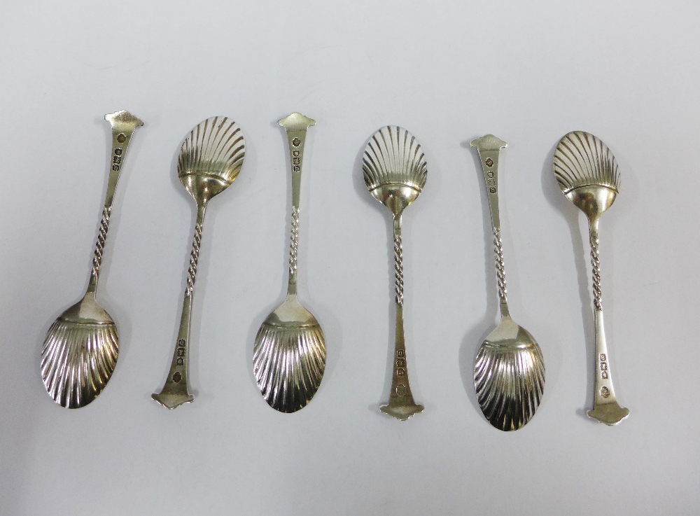 Victorian set of six silver teaspoons, William Hutton & Sons London 1897, (6) - Image 2 of 2
