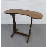 Mahogany kidney shaped occasional table, 73 x 86cm