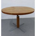 Retro table with circular top, steel base and feet, 75 x 100cm