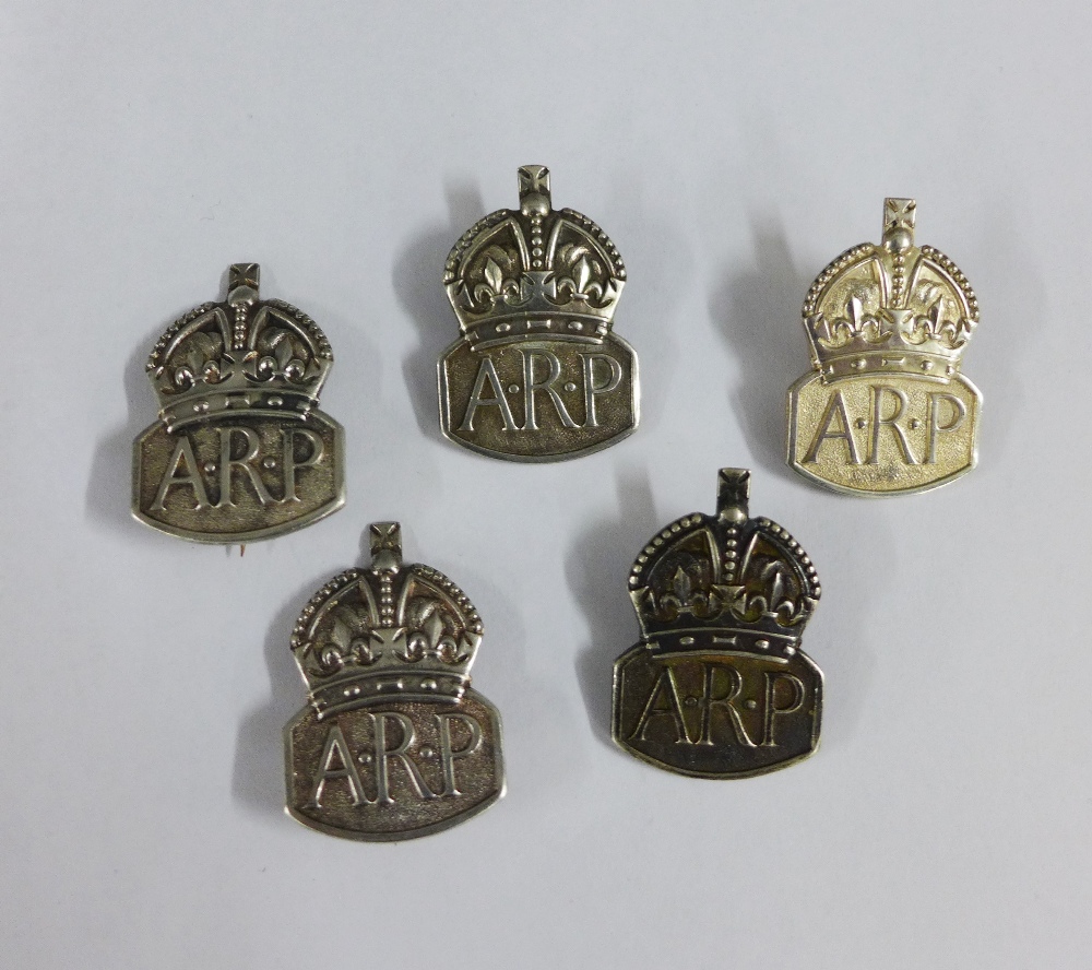 Five hallmarked silver WWII ARP badges, (5)