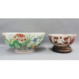 Chinoiserie punch bowl (a/f) and a famille verte bowl, largest 29cm 92)