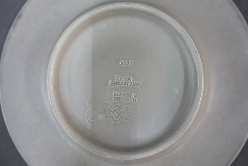 William S Mycock for Pilkingtons Royal Lancastrian, bowl with incised bird pattern, impressed - Image 3 of 3