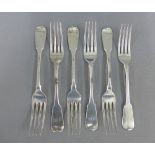 Set of six William IV silver fiddle pattern forks, Robert Gray & Son, Glasgow 1836, 21cm (6)
