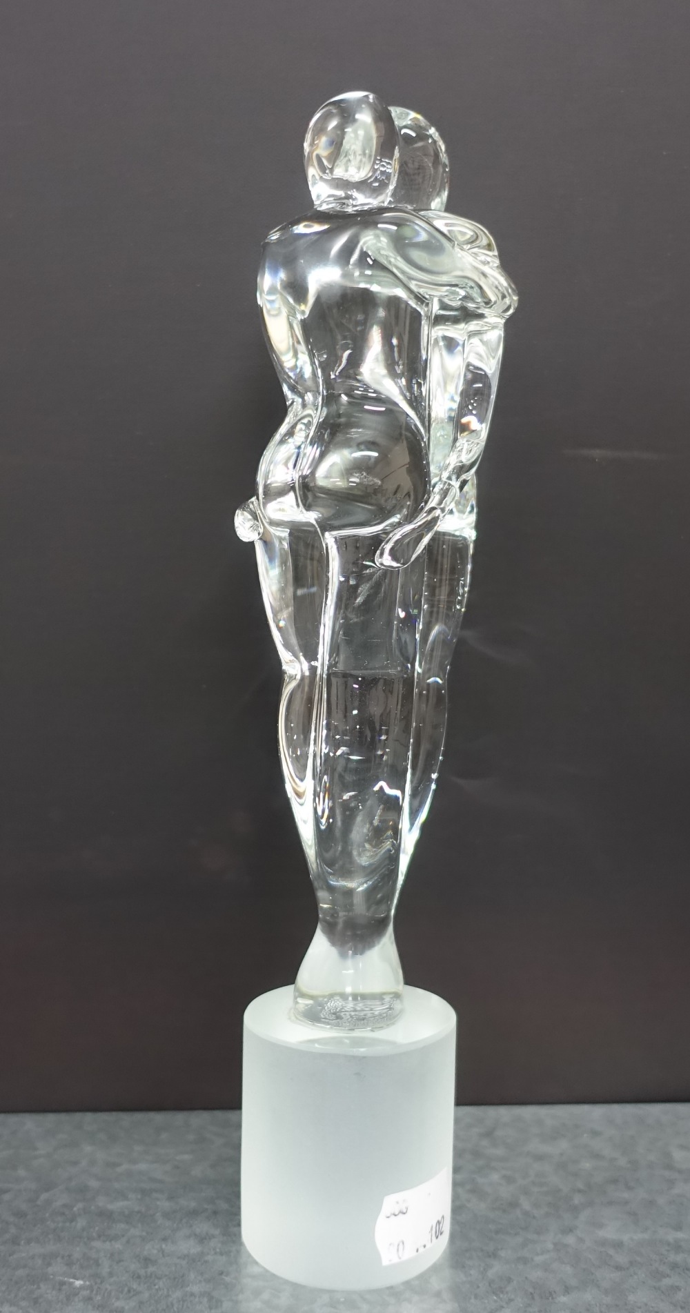 Art glass sculpture of two figures, signed to the base indistinctly, 28cm high - Image 2 of 2