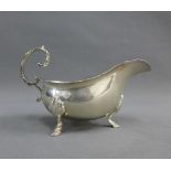 Edwardian silver sauce boat, Elkington and Co, Birmingham 1910, 18cm long