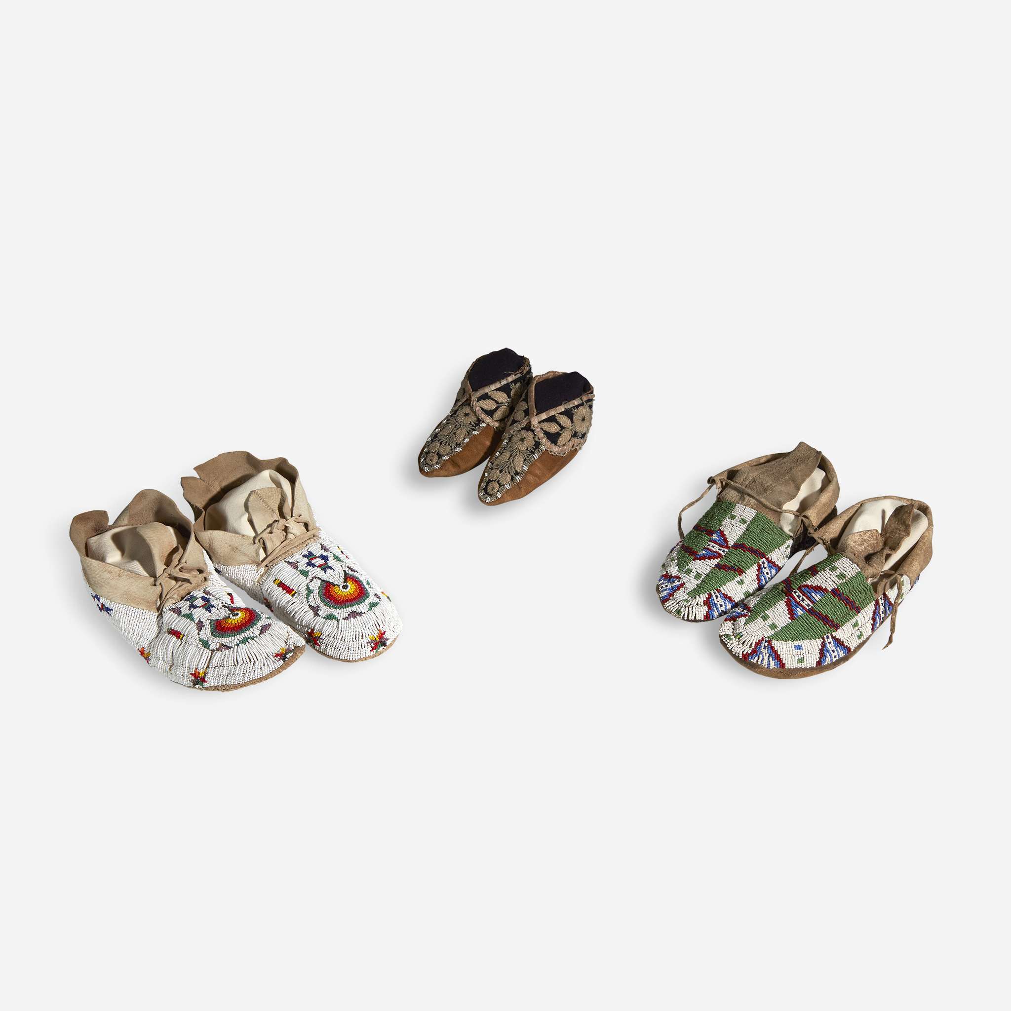 Three pairs of beaded hide moccasins, Eastern Woodland, Lakota and Sioux, 19th and 20th century - Image 2 of 2