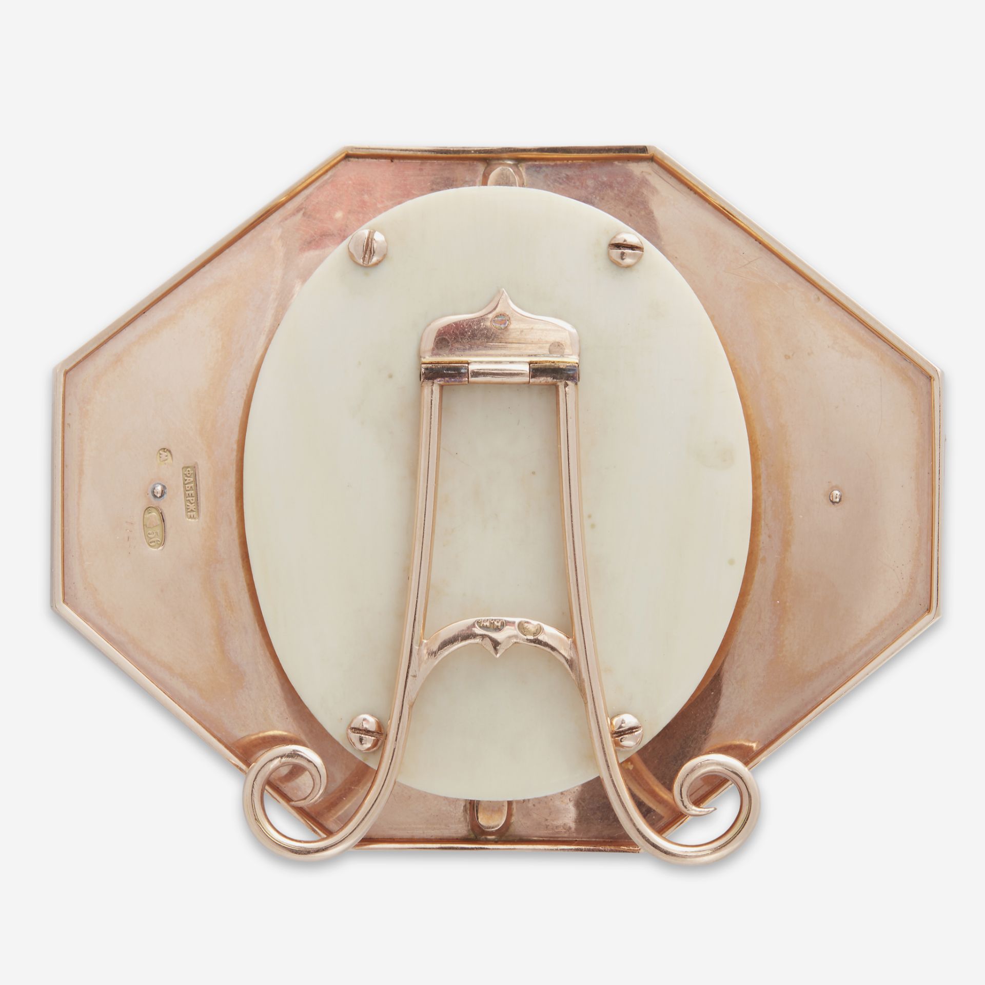 A Fabergé octagonal rose gold and diamond-set white champlevé enamel frame, Workmaster Henrik Wigstr - Bild 3 aus 4