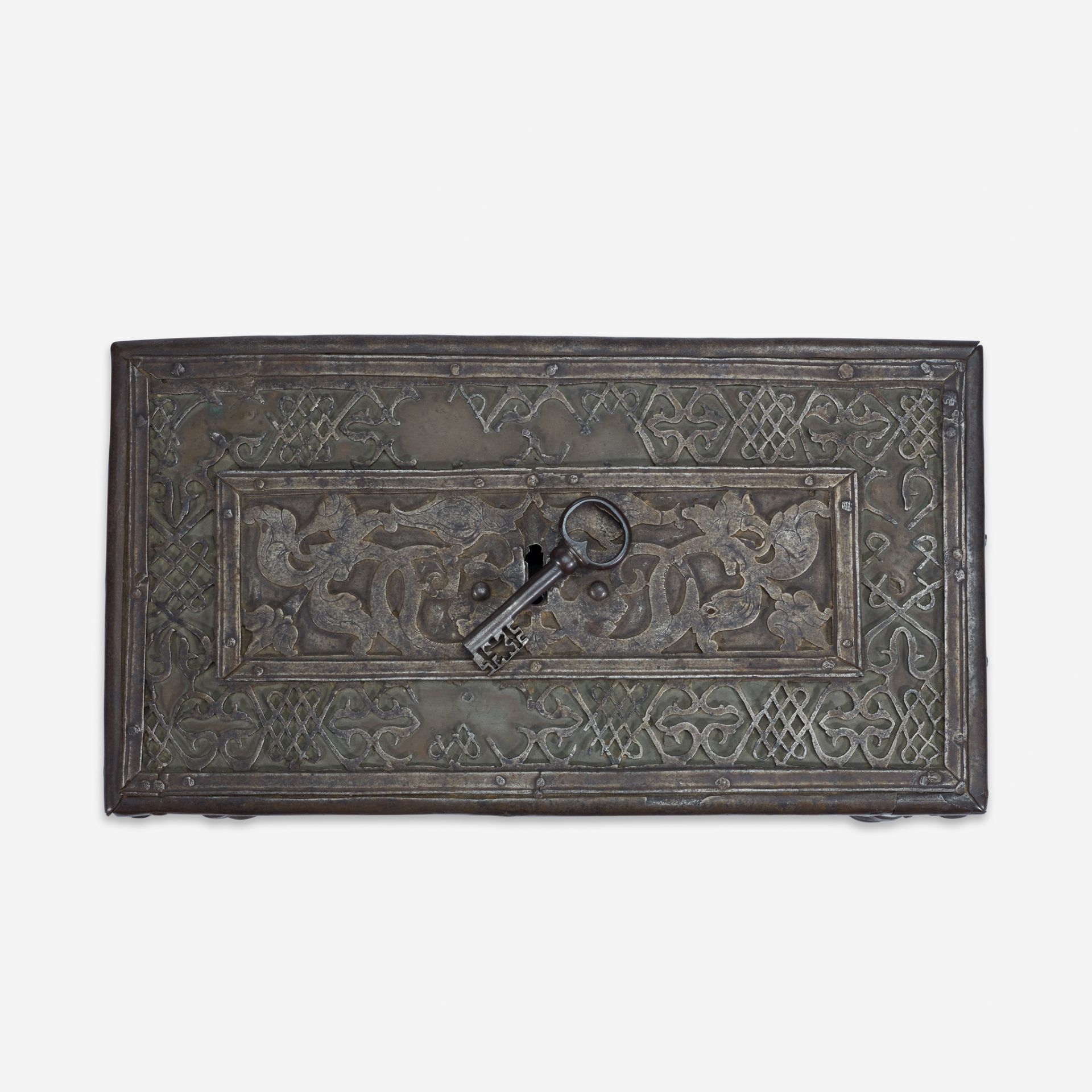 A fine German wrought iron strong box, 16/17th century - Bild 5 aus 5