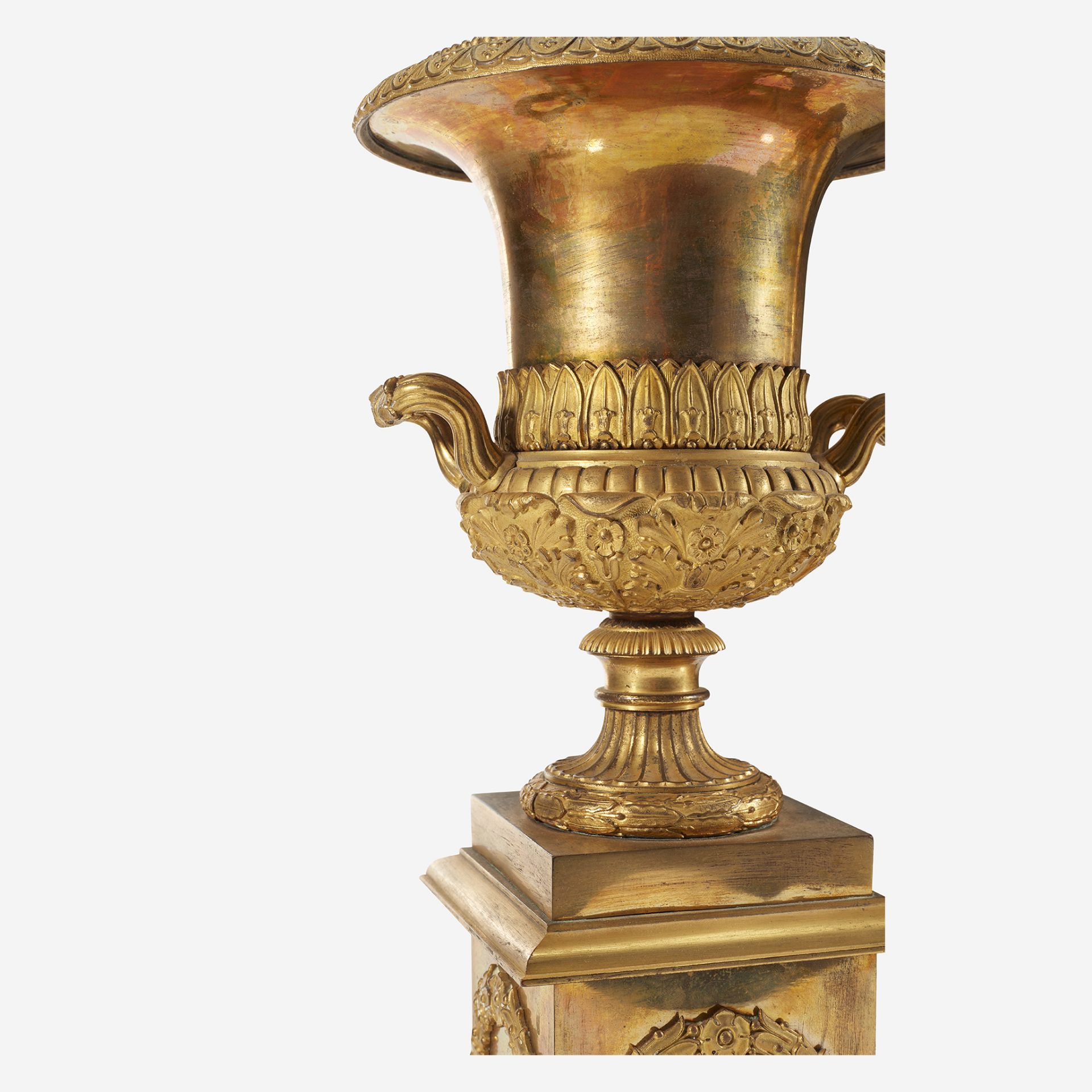 A pair of Charles X ormolu campana urns on pedestals in the manner of Pierre-Philippe Thomire (Frenc - Bild 2 aus 2