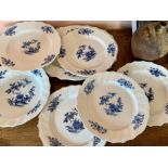 Tournais Ensemble de 6 assiettes, une assiette creuse et un plat ovale en porcelaine [...]