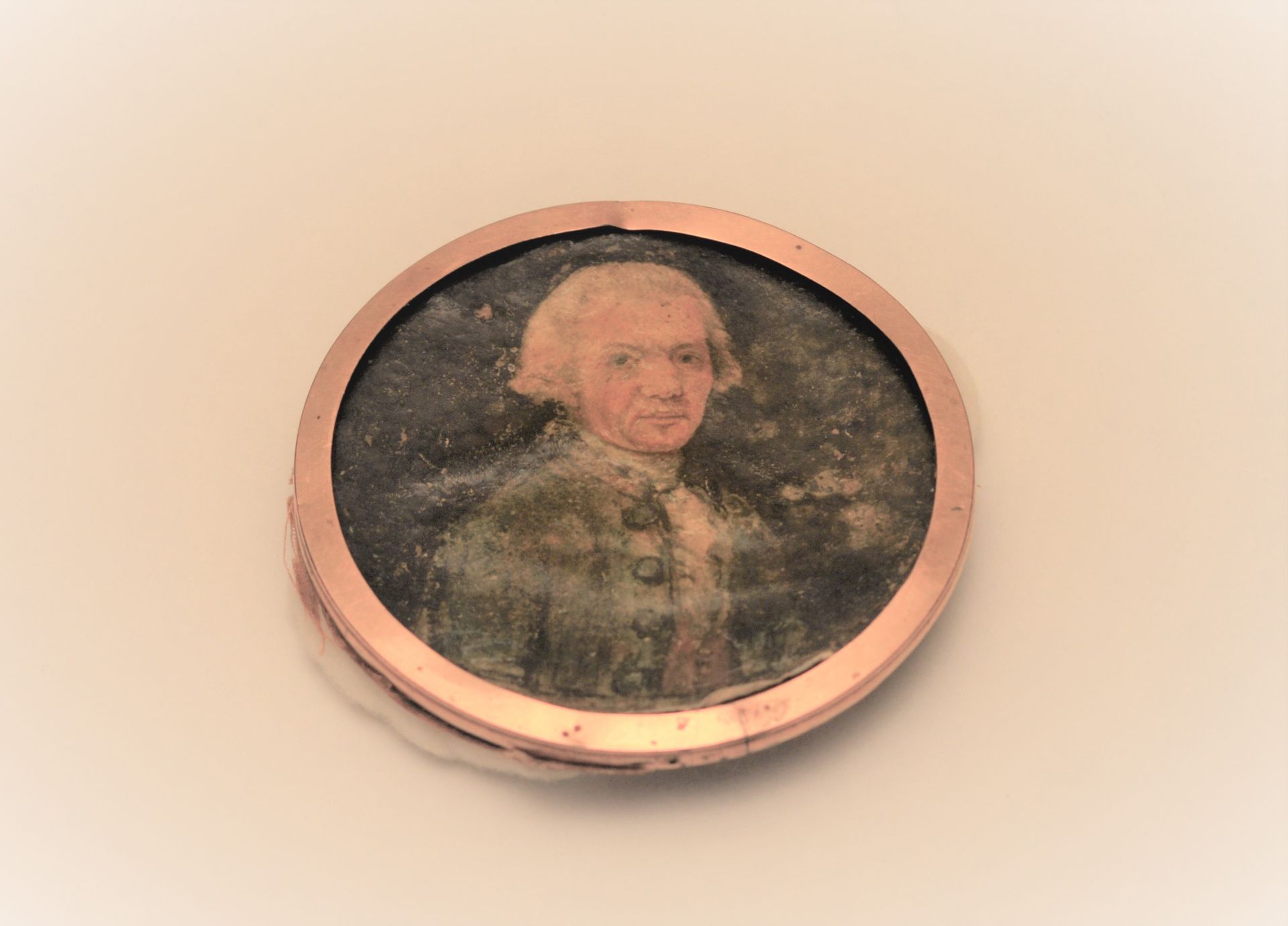 École française de la fin du XVIIIe siècle Portrait de Monsieur FONCEZ. Miniature, [...]