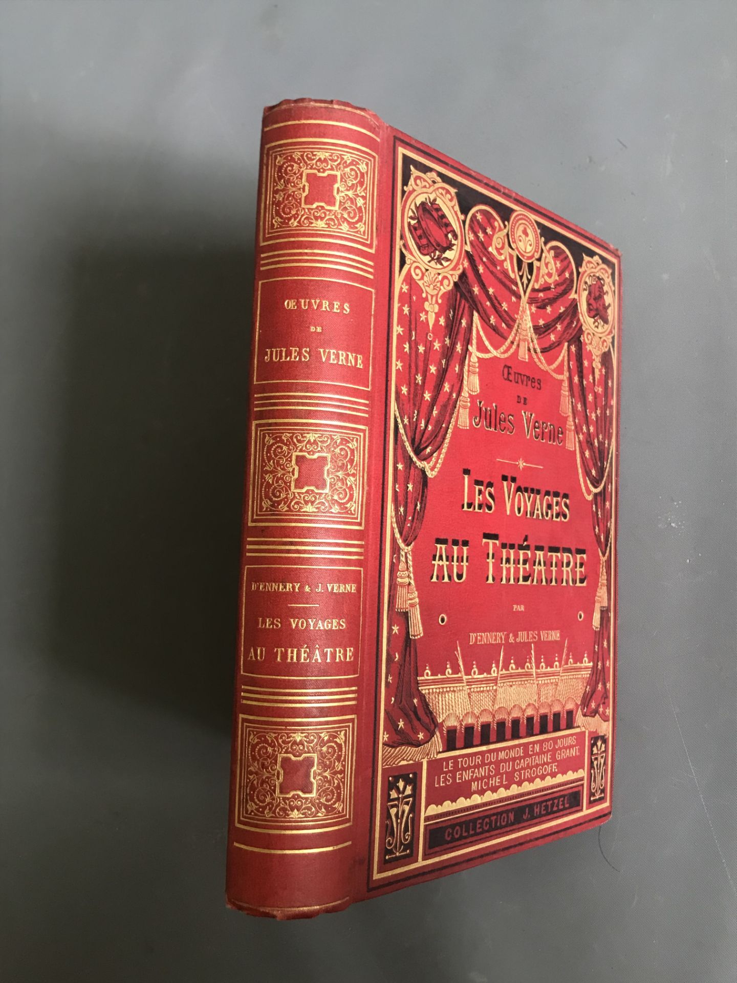 VERNE Jules et A. d'ENNERY. Les Voyages au théâtre - Dessins par L. Bennet et H. [...] - Bild 2 aus 4