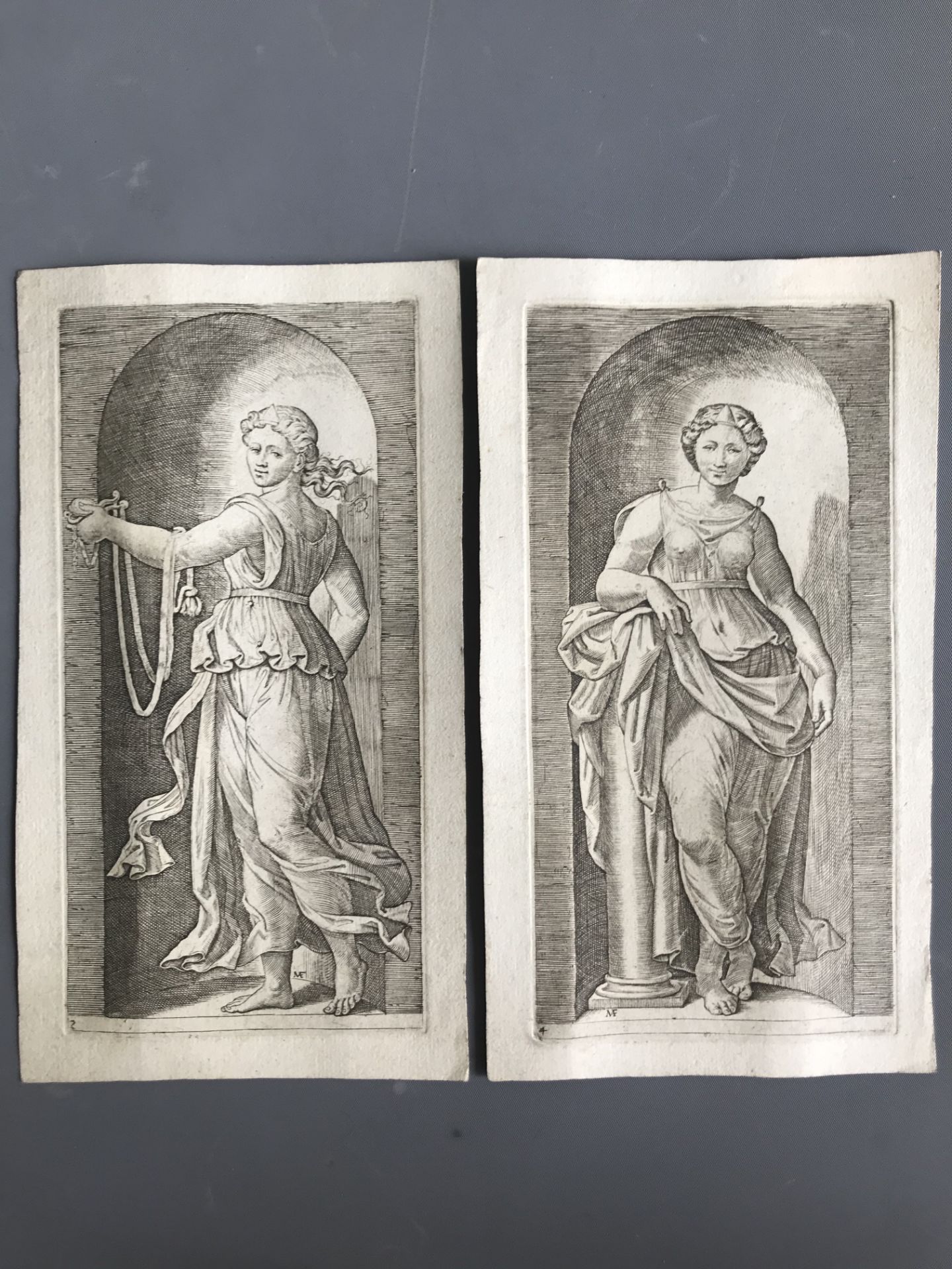 Marcantonio RAIMONDI (c 1480-c1534). Vestales, d’après Raphaël. Deux gravures en [...]