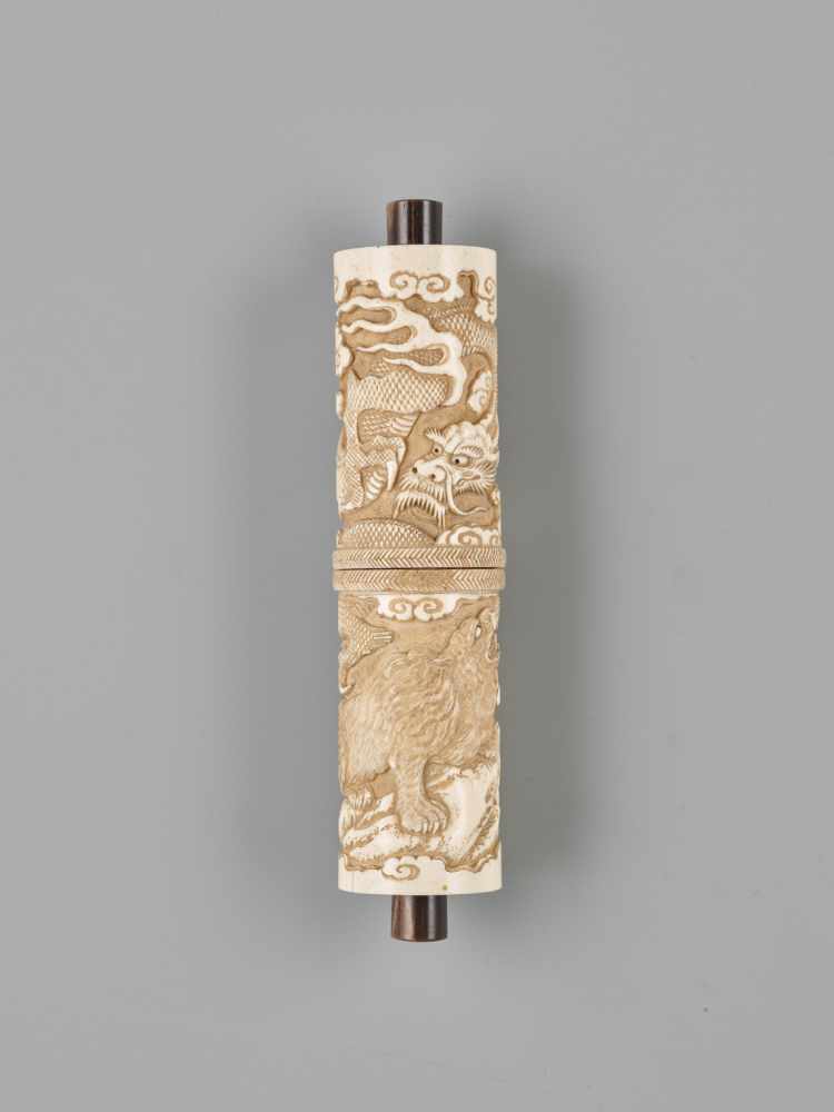 A RARE JAPANESE STAG ANTLER ‘DRAGON AND TIGER’ SCROLL CASE FOR A BUDDHIST SUTRA <br - Image 3 of 12