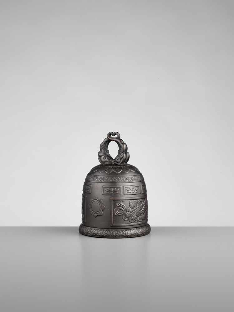 SHIBATA ZESHIN: A RARE AND FINE KORO OF A TEMPLE BELL - Image 8 of 17