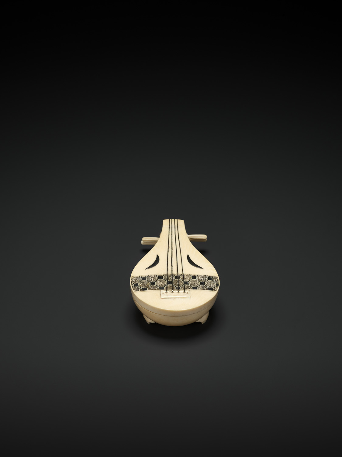 AN IVORY BIWA LUTE BOX - Image 7 of 10