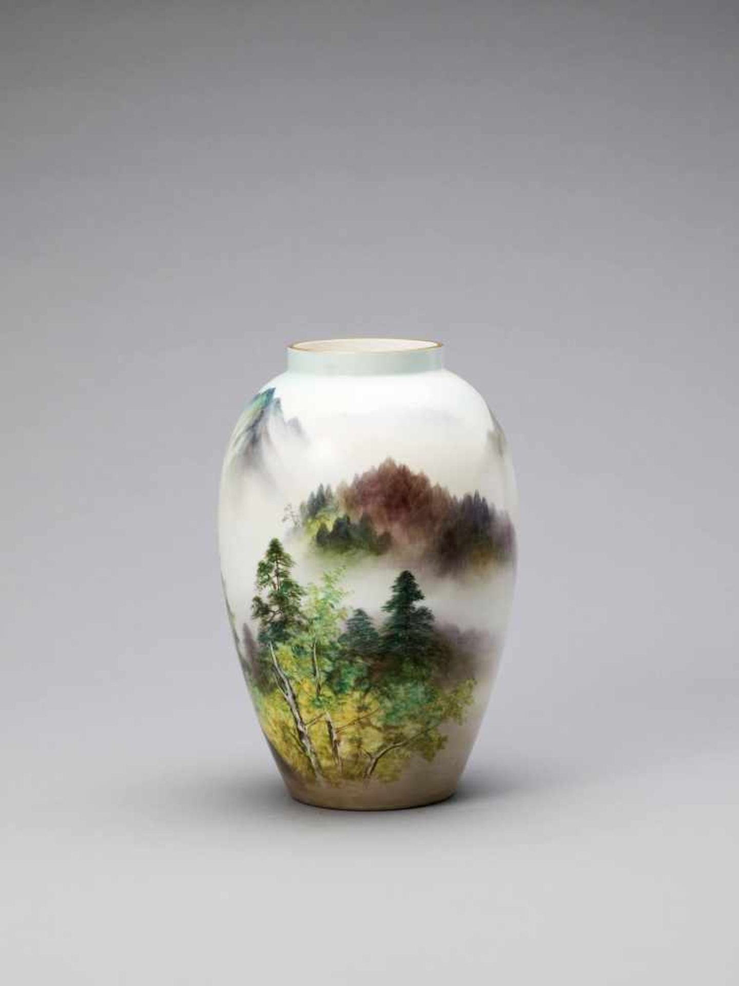 A JAPANESE NORITAKE PORCELAIN VASE - Bild 4 aus 7