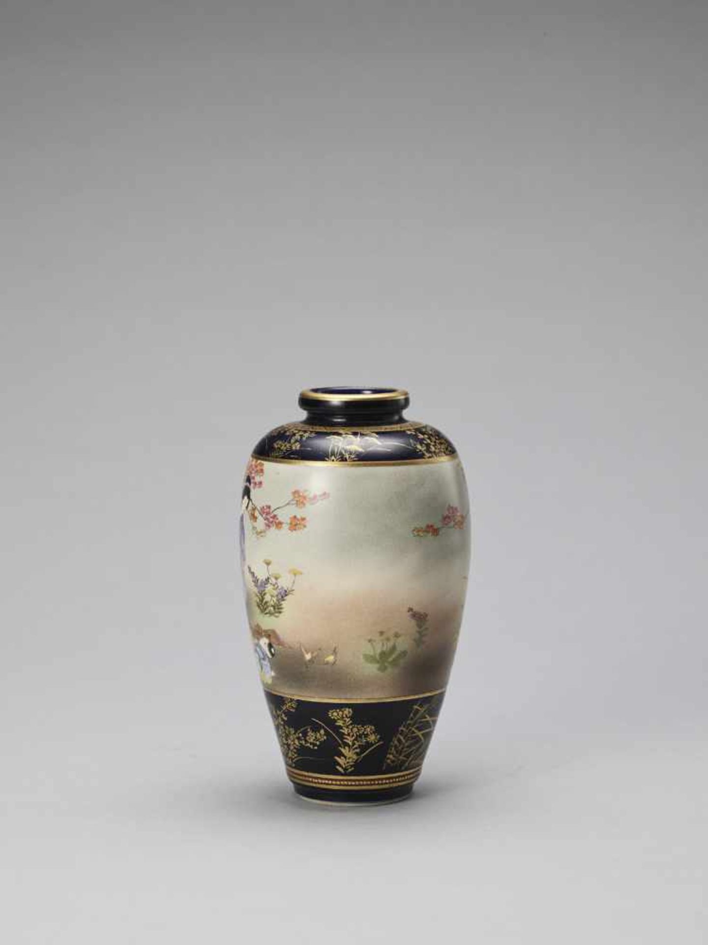 A SATSUMA CERAMIC VASE - Image 3 of 8