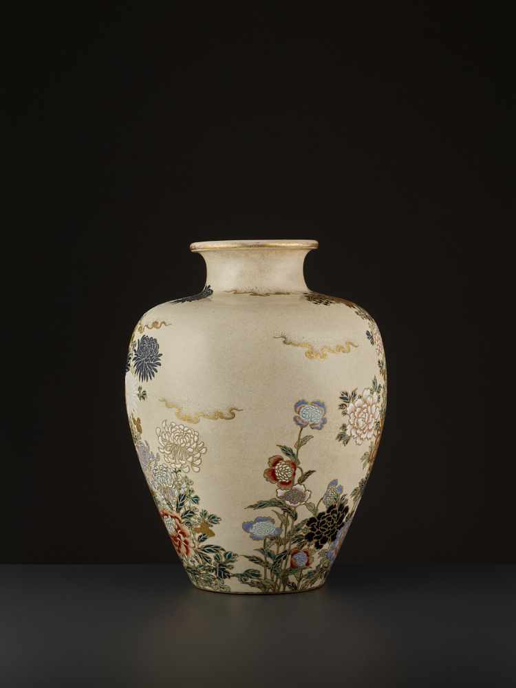 VERY LARGE SATSUMA CHIKUSAI VASE - Image 9 of 12