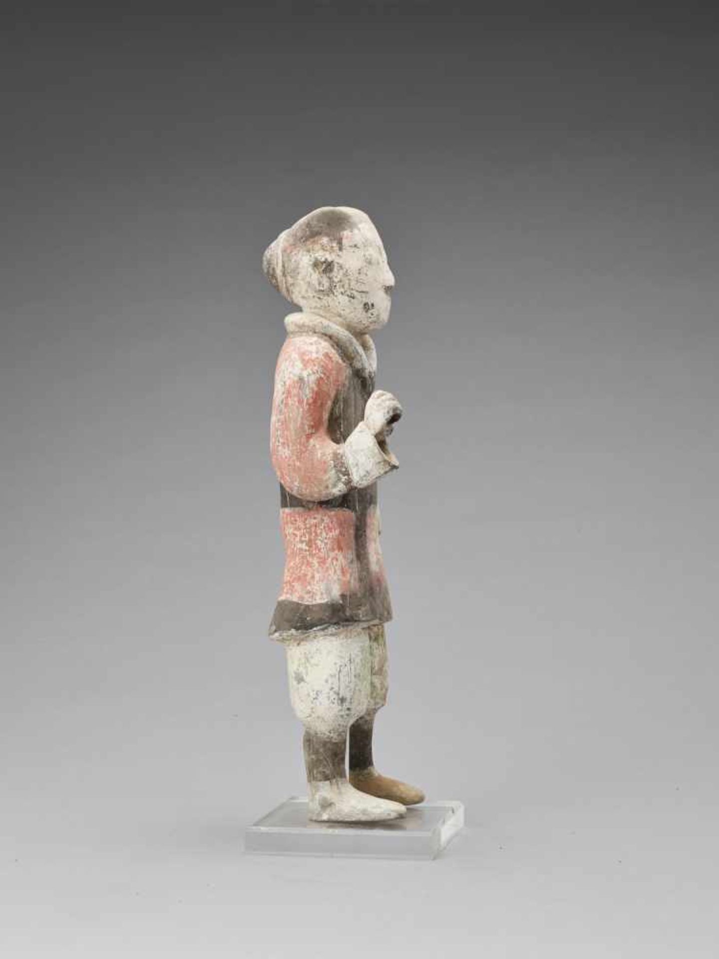 A TERRACOTTA FIGURE OF A GUARDIAN, HAN - Image 5 of 7