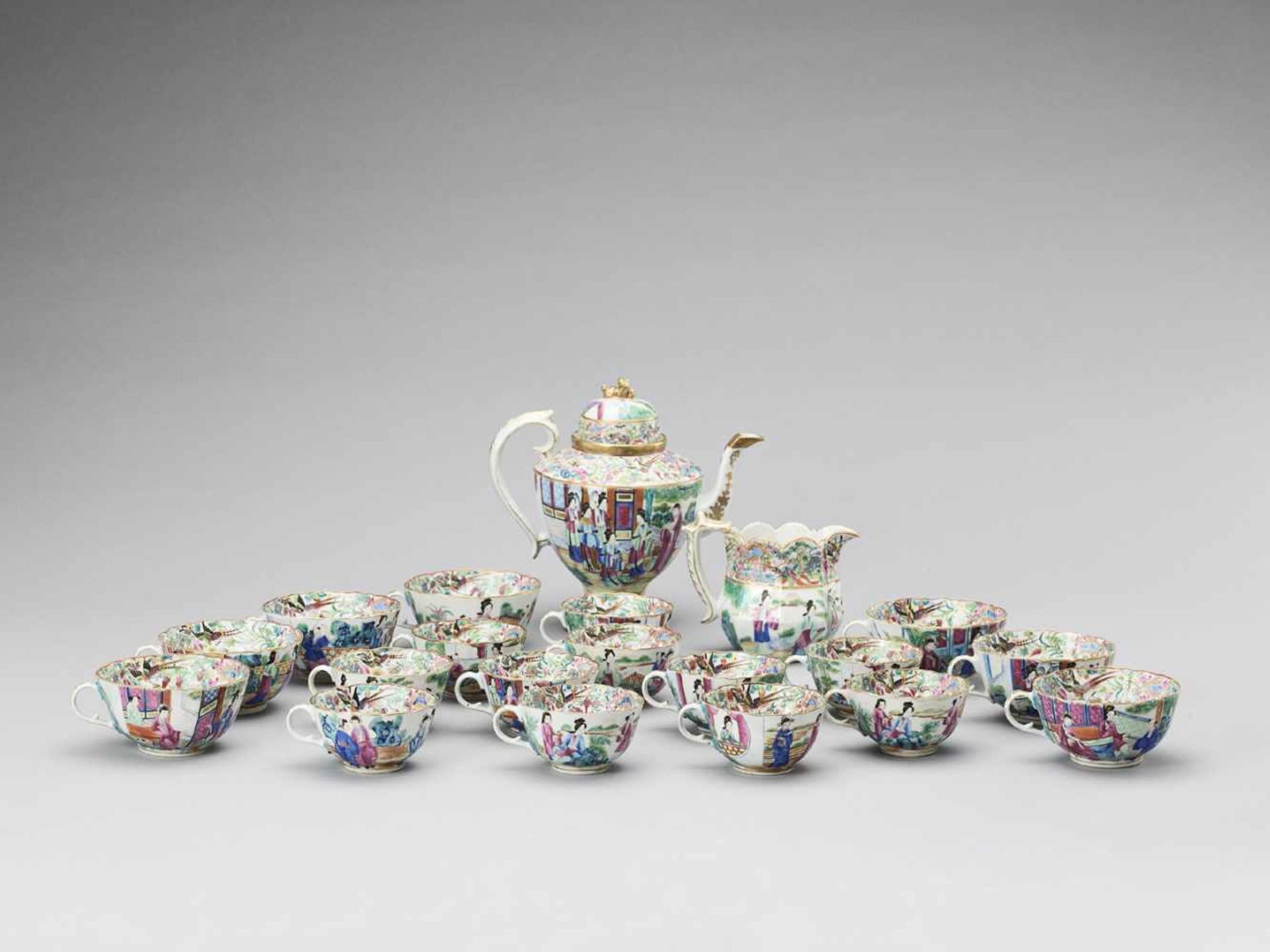 A CANTON EXPORT FAMILLE ROSE AND GILT PORCELAIN TEA SERVICE, QING