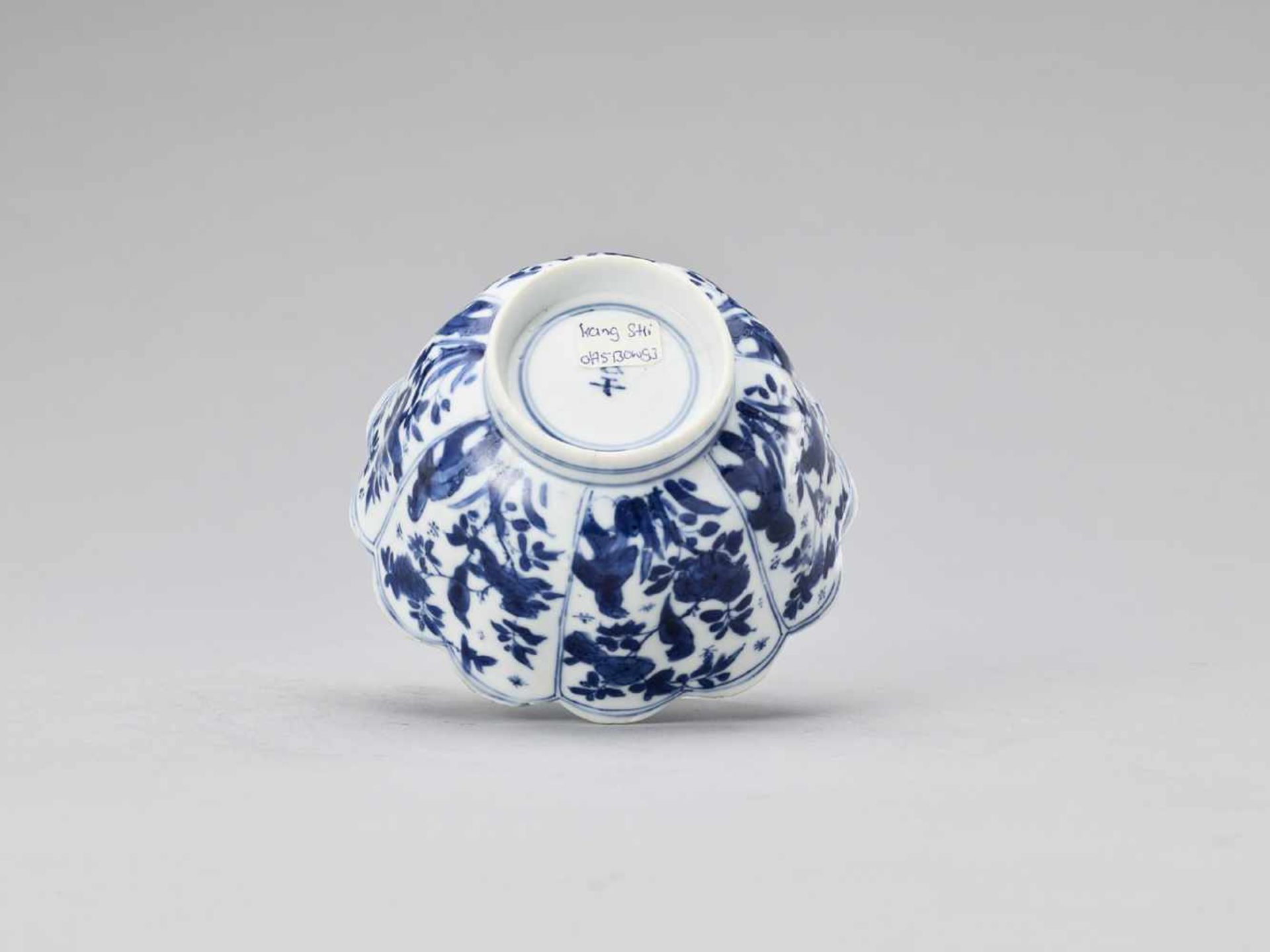 A BLUE AND WHITE LOBED BOWL, KANGXI - Image 6 of 7