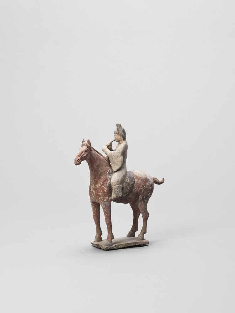 A COLD-PAINTED TERRACOTTA MODEL OF A HORSE AND RIDER, TANG - Image 6 of 7