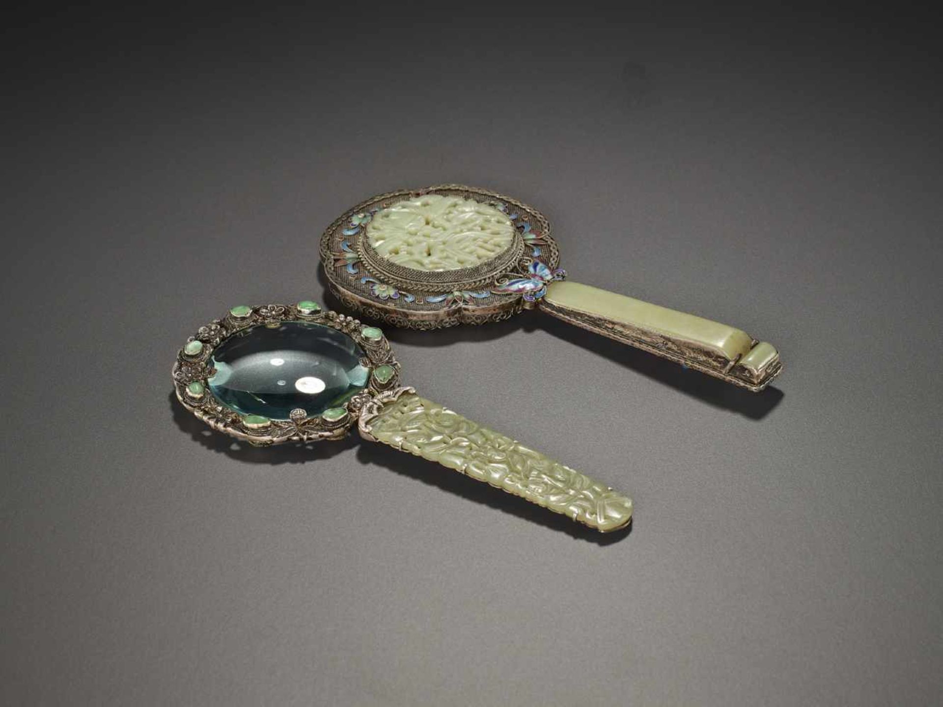 A SILVER MIRROR AND MAGNIFYING GLASS, LATE QING - Bild 7 aus 8