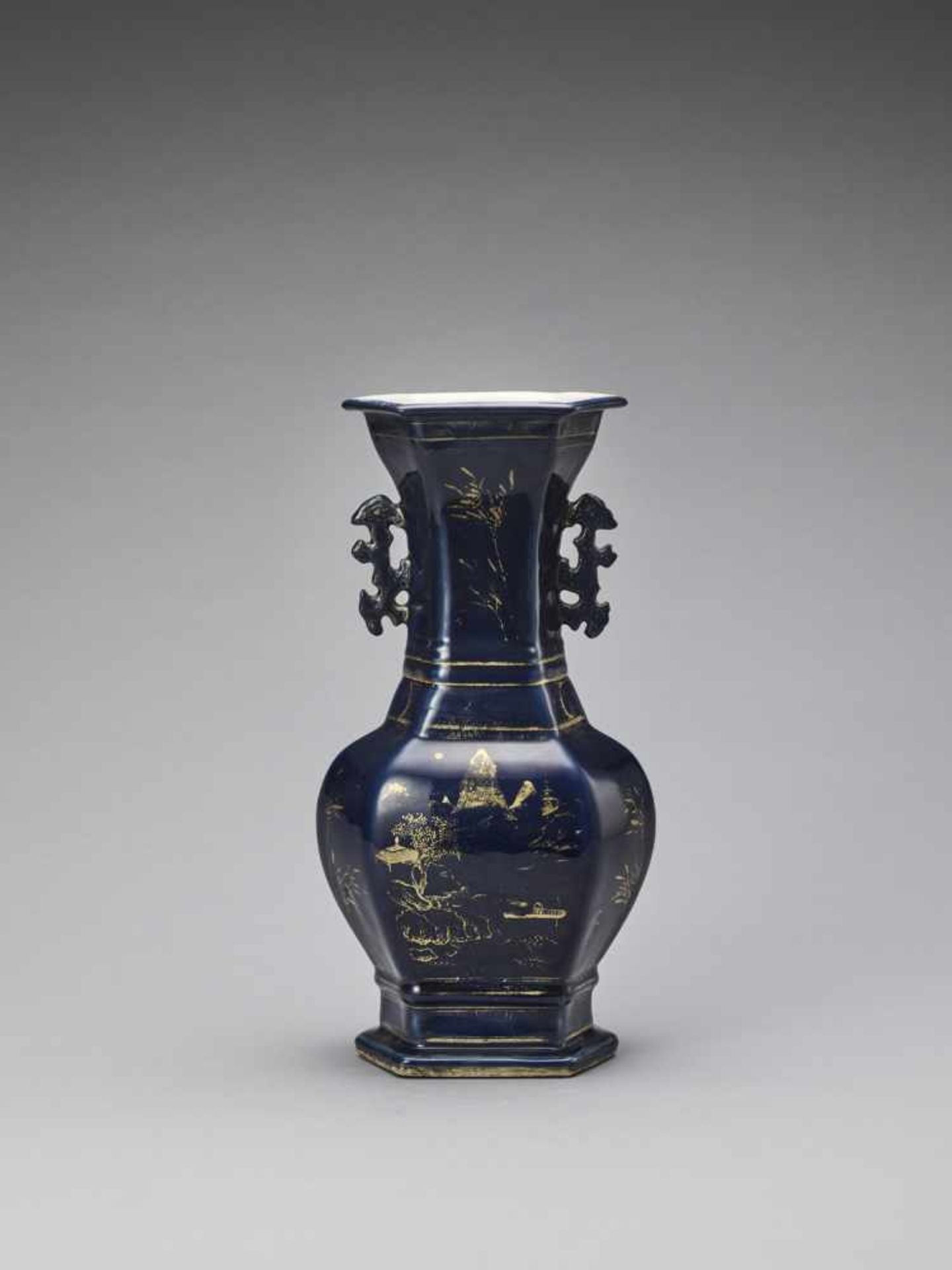 A GILT-DECORATED POWDER-BLUE GLAZED BALUSTER VASE, KANGXI - Image 3 of 7