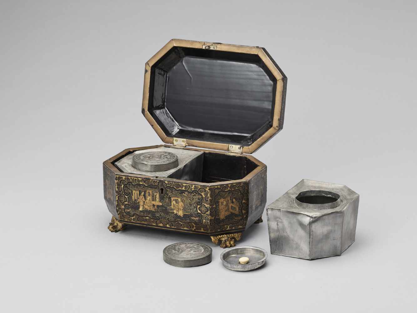 A CANTON LACQUER HEXAGONAL TEA CADDY WITH ORIGINAL TEA CONTAINERS, QING - Image 5 of 8