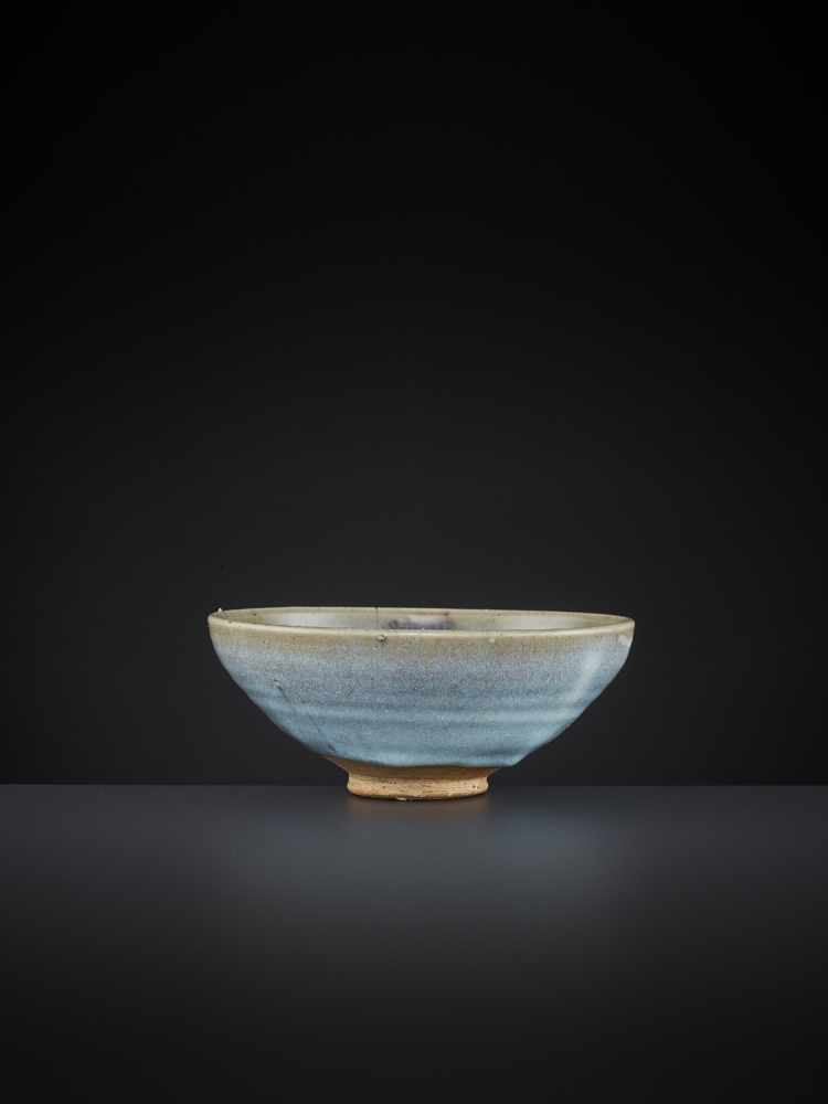 A JUNYAO CONICAL BOWL, 13TH-14TH CENTURY - Image 7 of 13