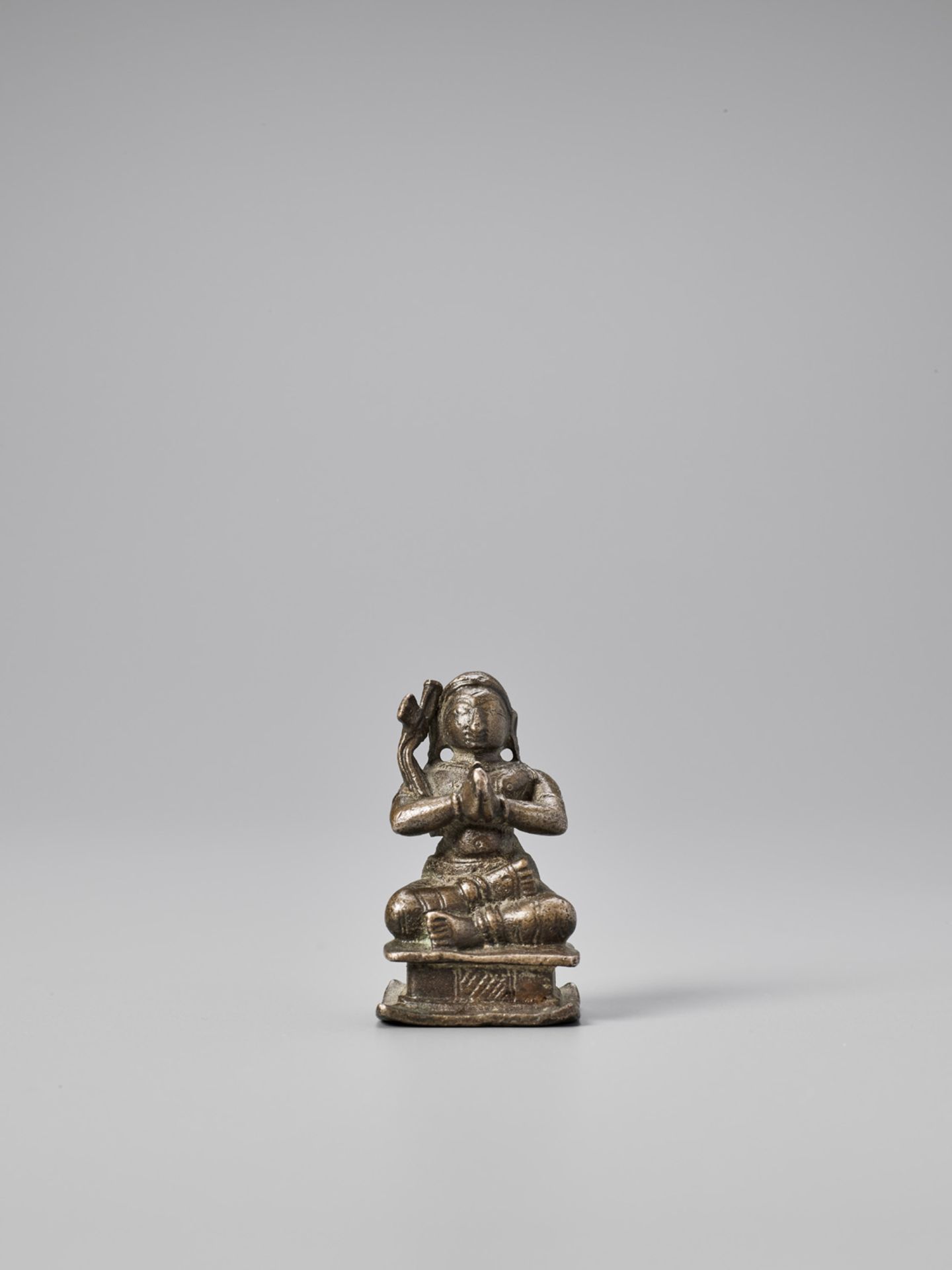 TWO SMALL INDIAN BRONZE FIGURES, 19TH CENTURY - Image 5 of 10