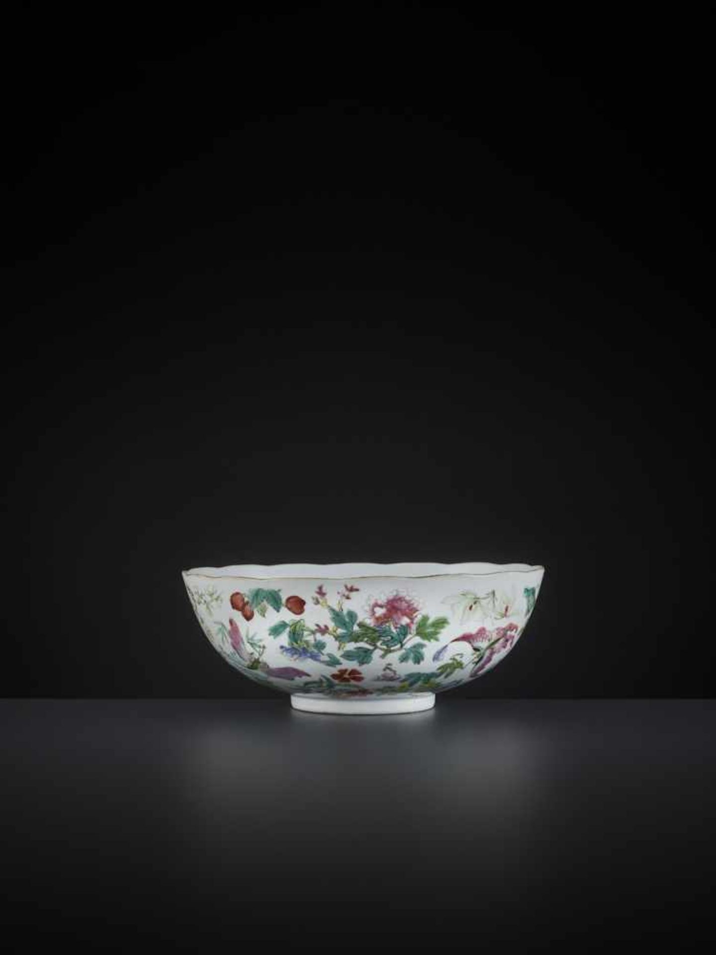 A LARGE BUTTERFLY BOWL, DAOGUANG MARK AND PERIOD - Bild 9 aus 12