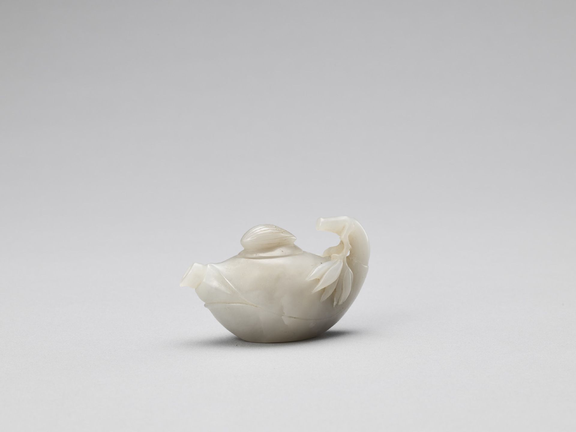A JADE WATER DROPPER AND COVER, QING