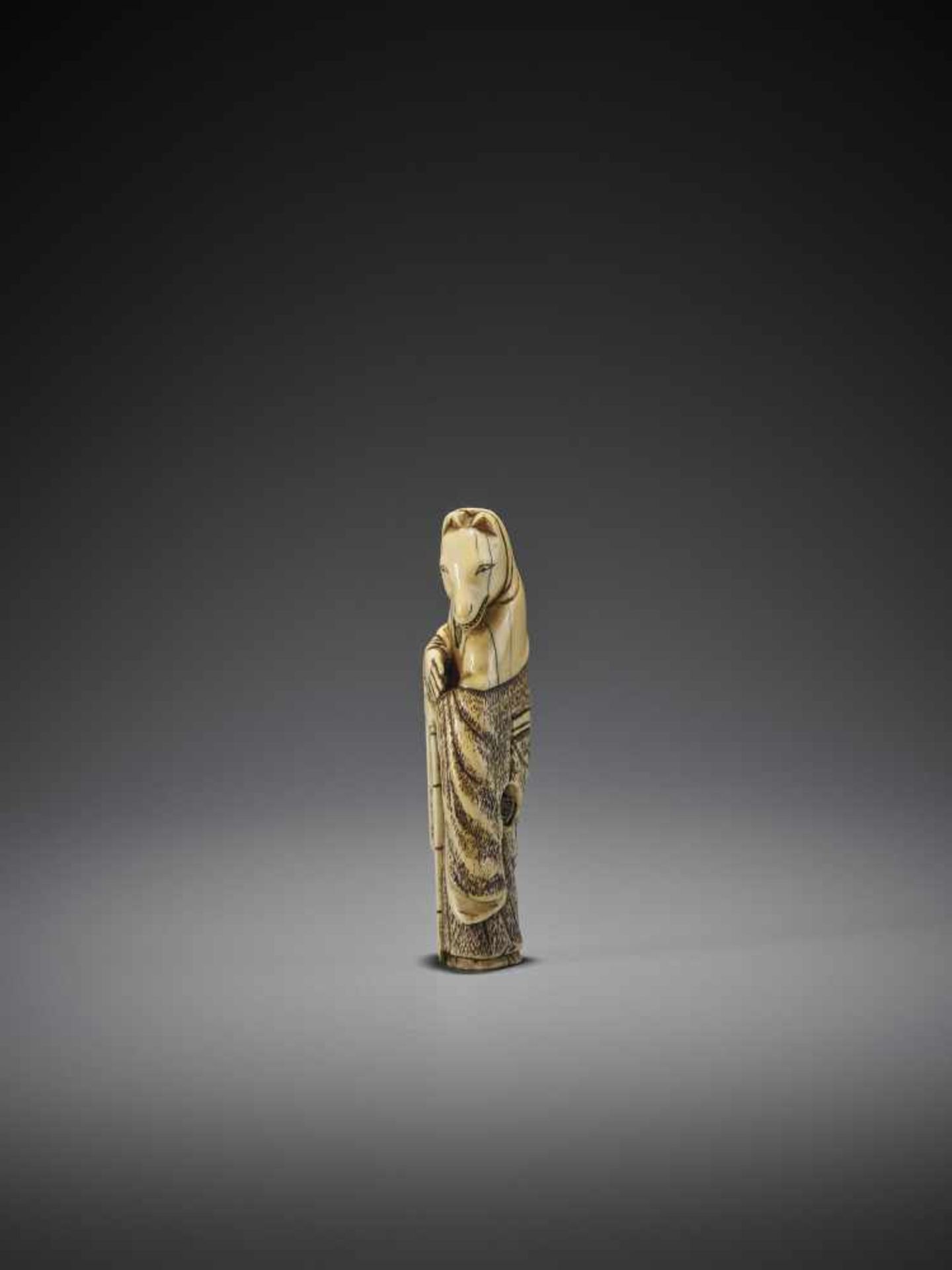 AN IVORY NETSUKE OF THE FOX PRIEST HAKUSOZU - Image 3 of 9