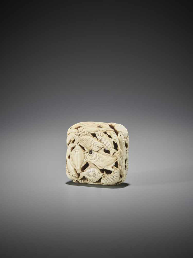 HOSAI MASAHIRO: A LARGE IVORY NETSUKE WITH MARINE LIFE - Image 3 of 10