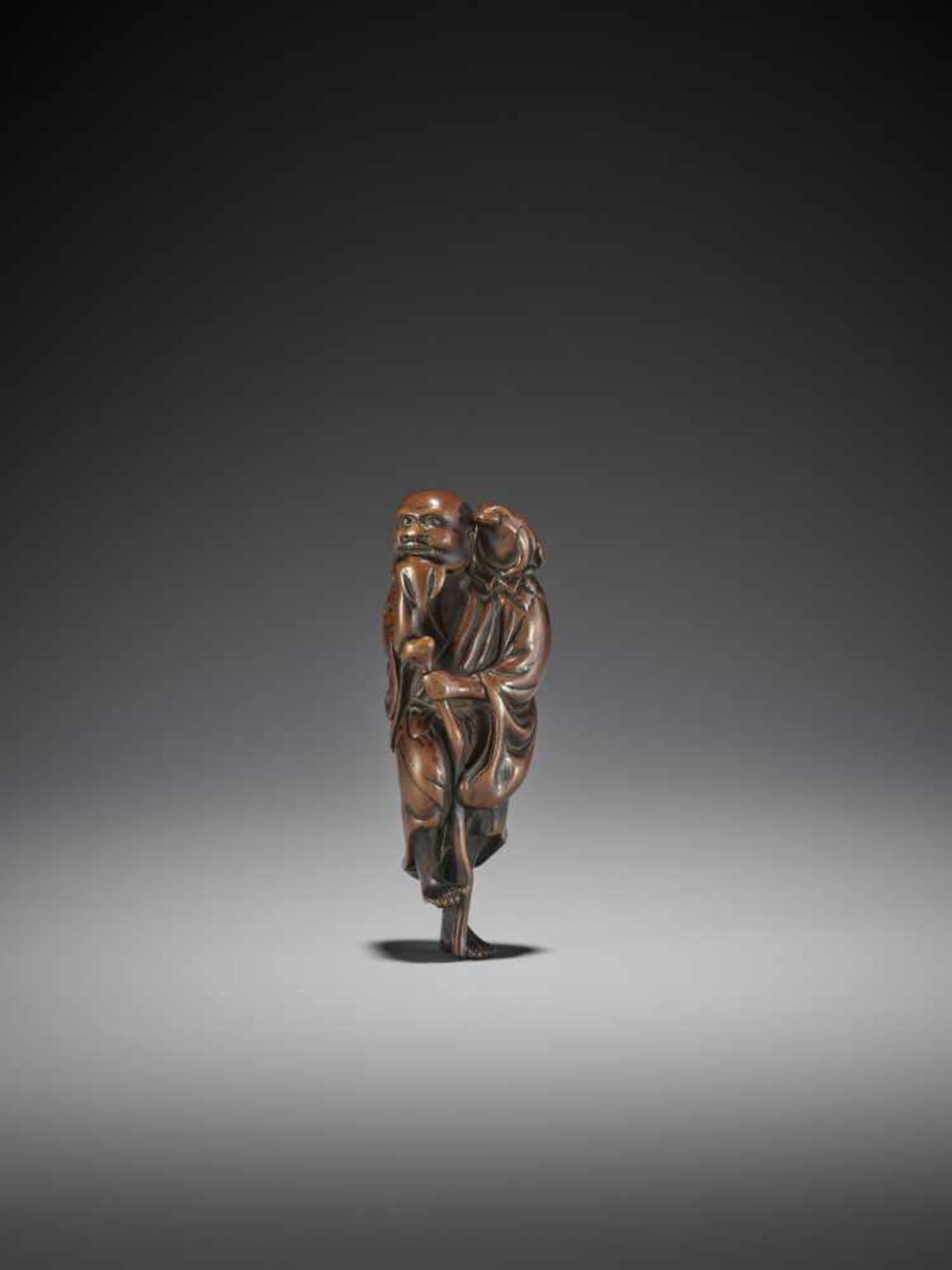 A WOOD NETSUKE OF GAMA SENNIN - Image 3 of 9