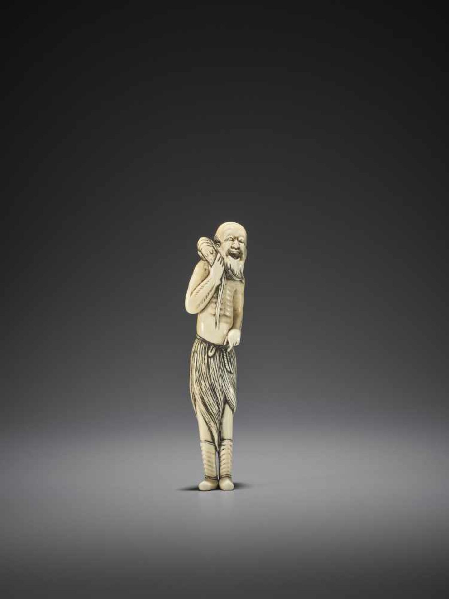 A RARE TALL IVORY NETSUKE OF THE PRAWN SENNIN KENSU - Bild 9 aus 10