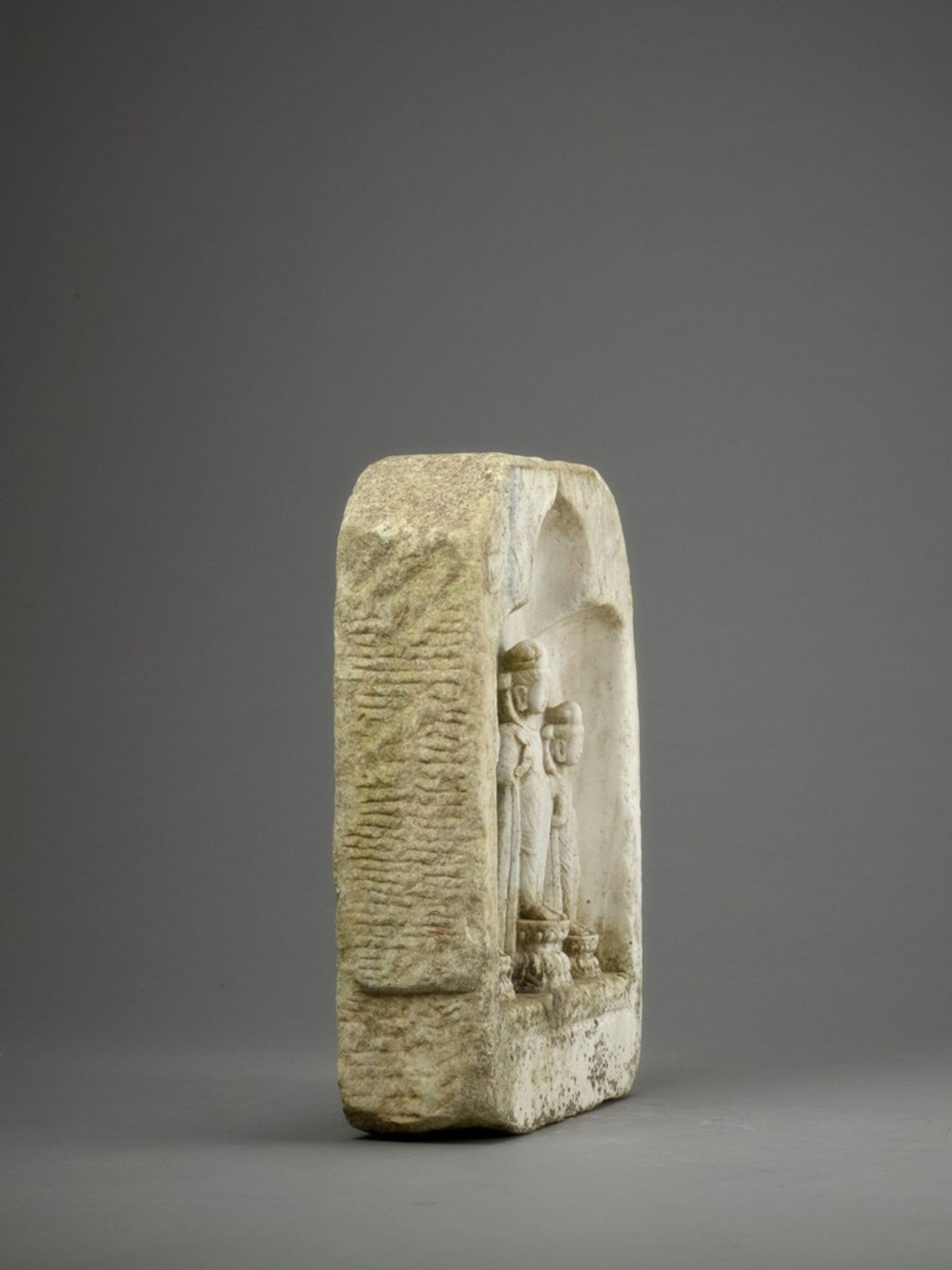 A WHITE MARBLE BUDDHIST STELE, NORTHERN QI DYNASTY - Image 7 of 10