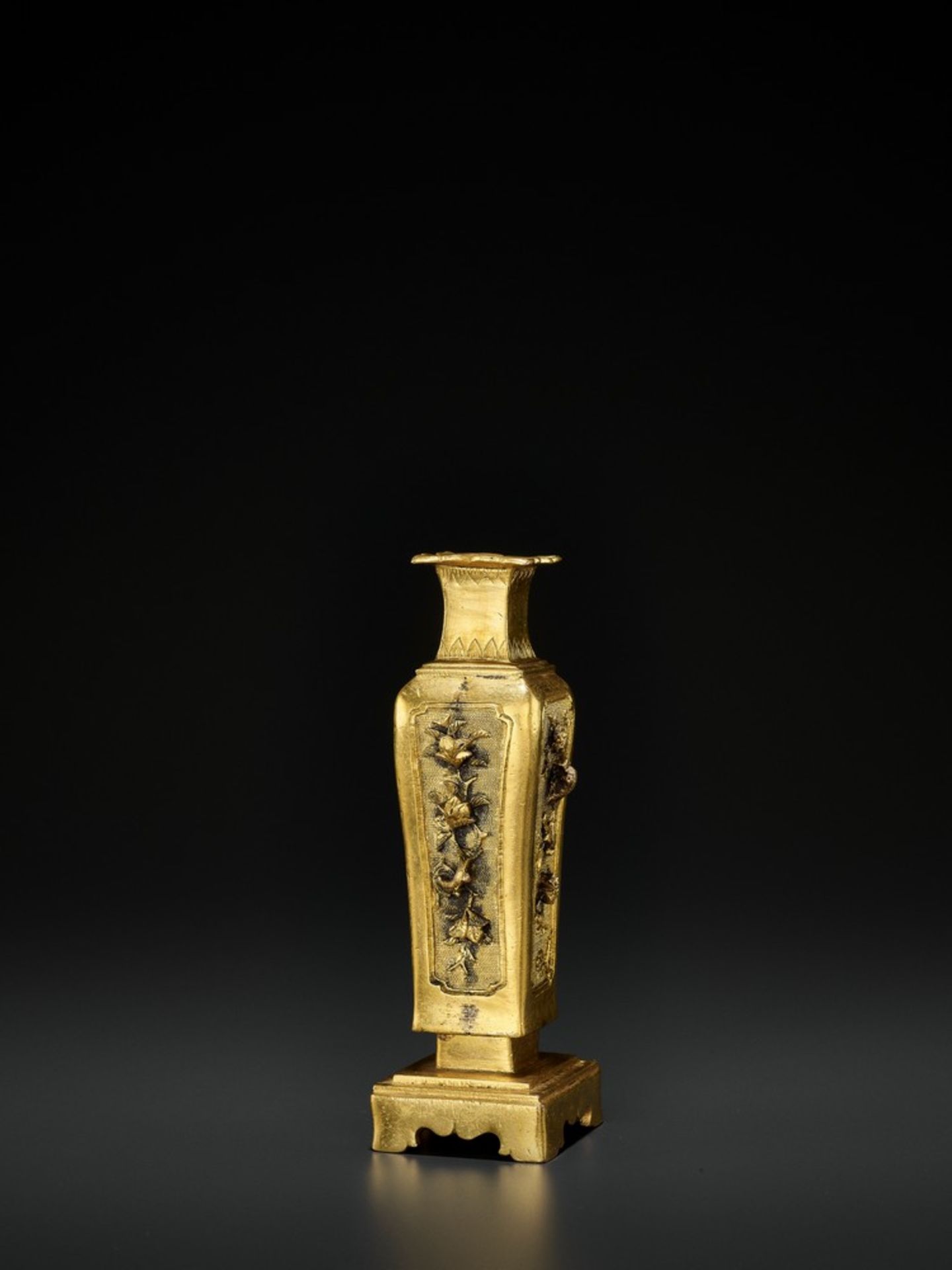 A MINIATURE SAWASA WARE BALUSTER VASE, LATE MING TO EARLY QING - Image 7 of 10