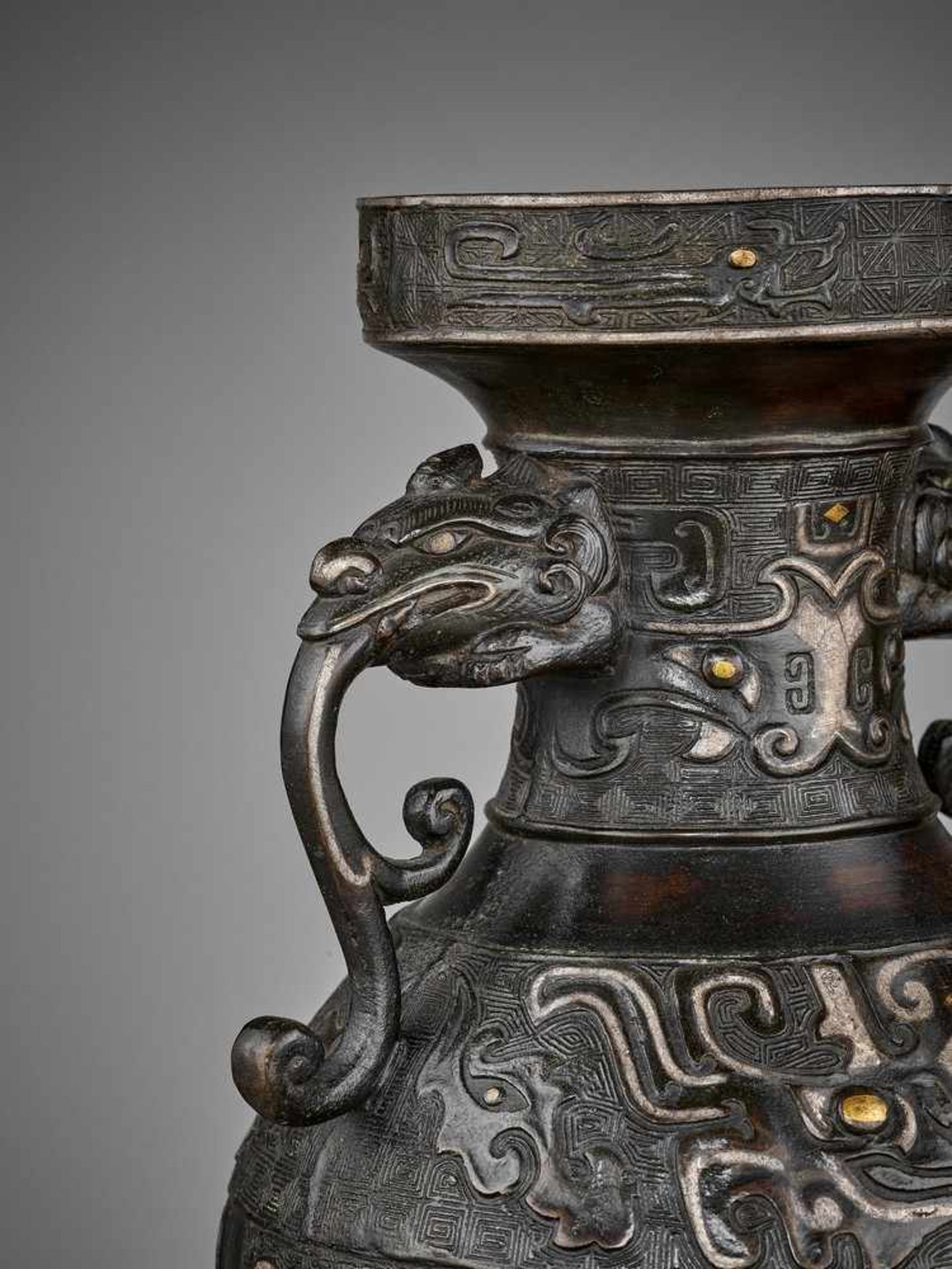 A GOLD AND SILVER INLAID BRONZE VASE, HU, MING DYNASTY - Image 2 of 11