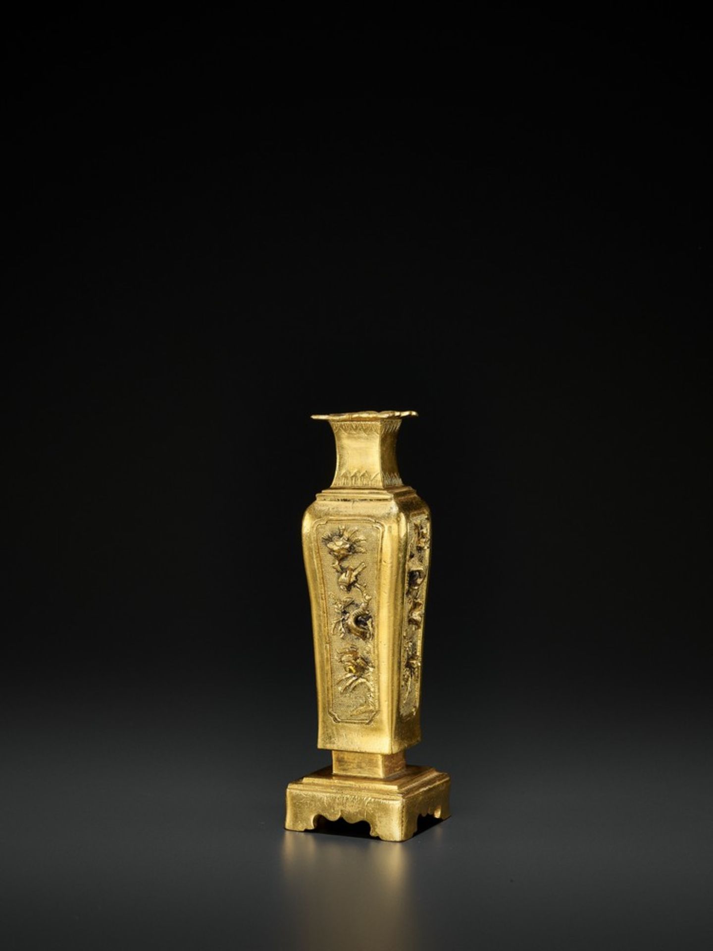 A MINIATURE SAWASA WARE BALUSTER VASE, LATE MING TO EARLY QING - Image 3 of 10