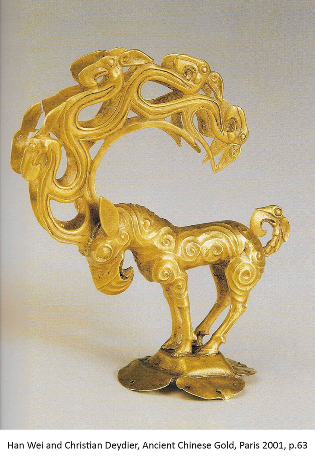 A GOLD ‘STAG-BIRD’ NOMAD CHIEF CAP CREST, NORTHWESTERN CHINA, LATE 3RD CENTURY BC <br - Image 17 of 24