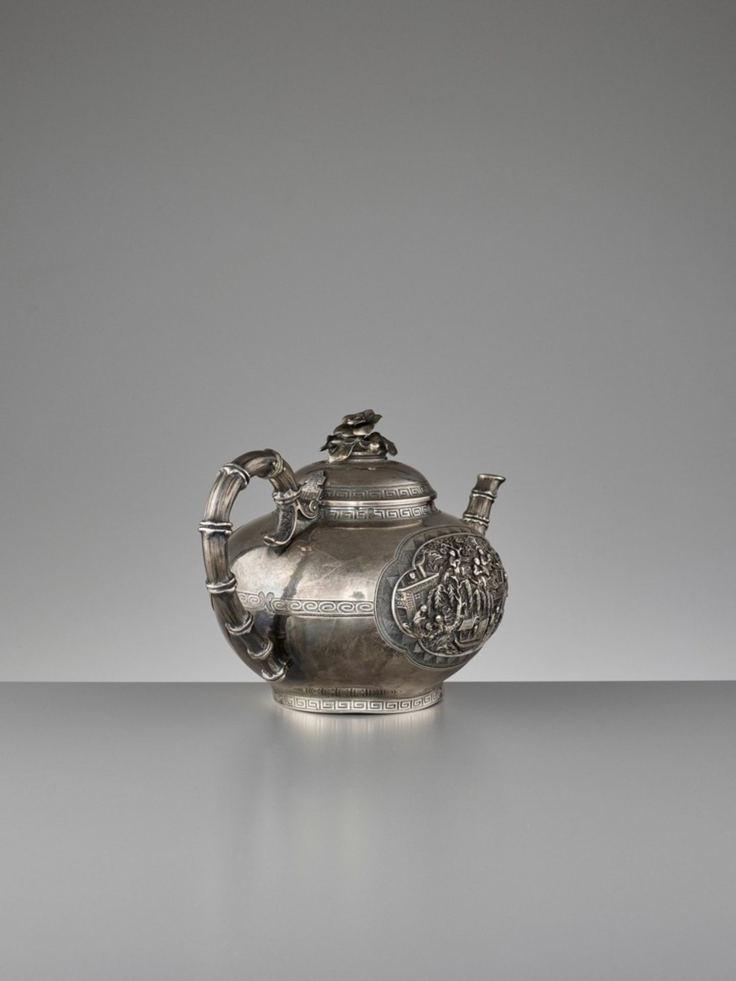 A FINE SILVER TEAPOT, QING DYNASTY - Image 9 of 12