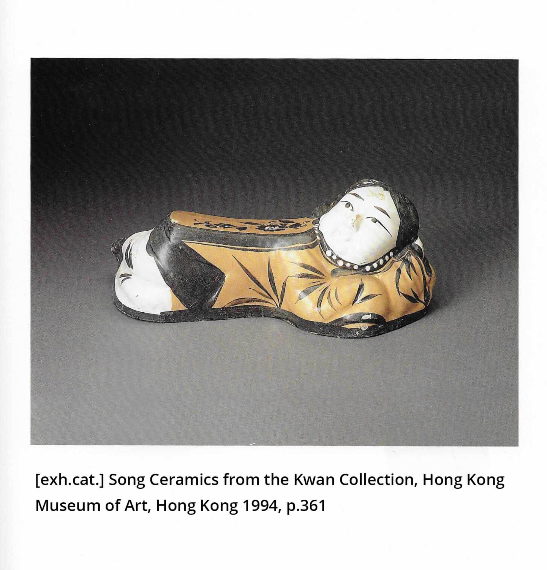A PAINTED CIZHOU ‘SLEEPING LADY’ PILLOW, JIN DYNASTY China, 1115-1234. Modeled in the form of a - Bild 16 aus 17